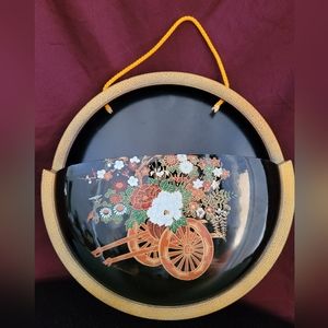 Black Lacquer Round With Floral Design Wall Pocket